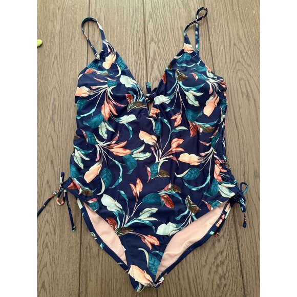 NWT Womens  Floral One-Piece Swimsuit With Adjustable Straps & Removable Cups - - Picture 1 of 9